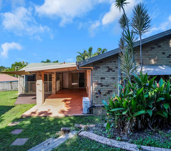 6 Ronnie Court, Rural View, QLD 4740 AUS