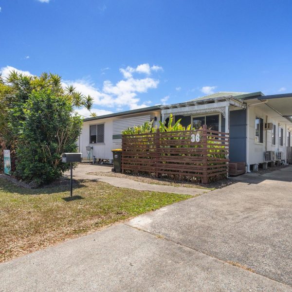36 Adrian Street, West Mackay, QLD 4740 AUS