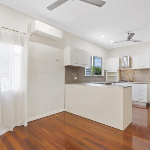 36 Adrian Street, West Mackay, QLD 4740 AUS