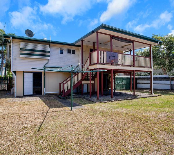 9 Ramsay Court, Beaconsfield, QLD 4740 AUS