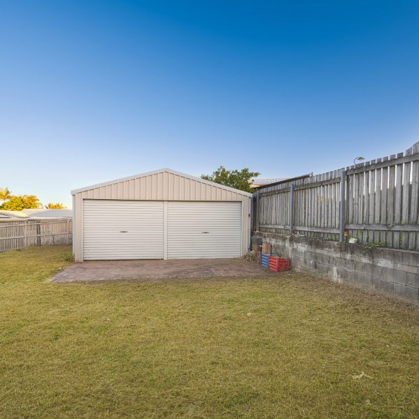 15 Pardoe Street, Bucasia, QLD 4750 AUS