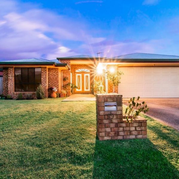 59 Victor Avenue, Glenella, QLD 4740 AUS