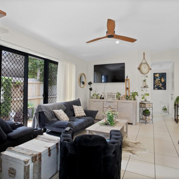 1/10 Coolum Court, Blacks Beach, QLD 4740 AUS