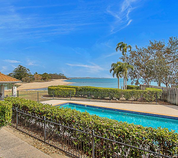 2/38 Beach Road, Dolphin Heads, QLD 4740 AUS