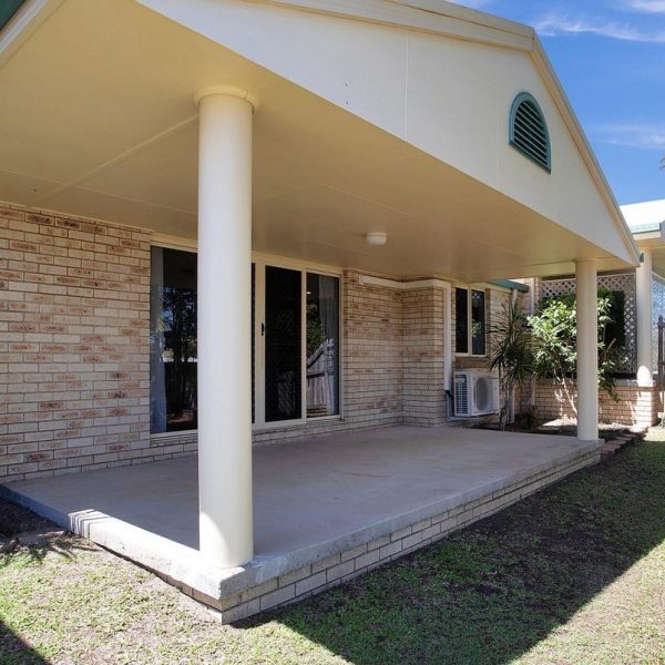 2 Wallace Street, Bucasia, QLD 4750 AUS