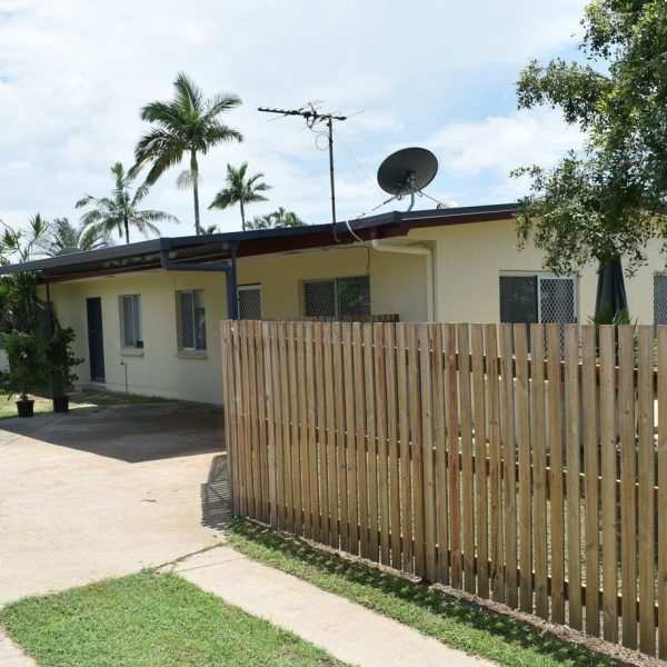 1/4 Dolby Court, North Mackay, QLD 4740 AUS