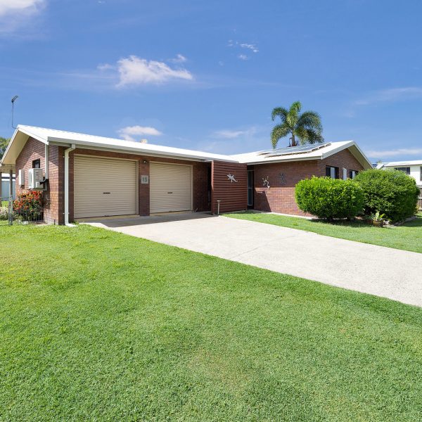 15 Barnfield Drive, Beaconsfield, QLD 4740 AUS