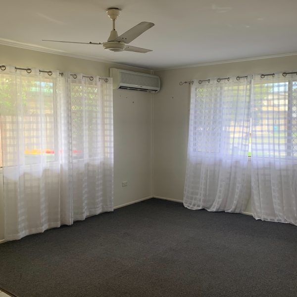 1/10 Louden Street, Mount Pleasant, QLD 4740 AUS