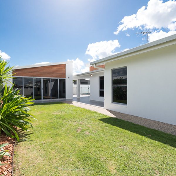 9 Vesta Lane, Ooralea, QLD 4740 AUS