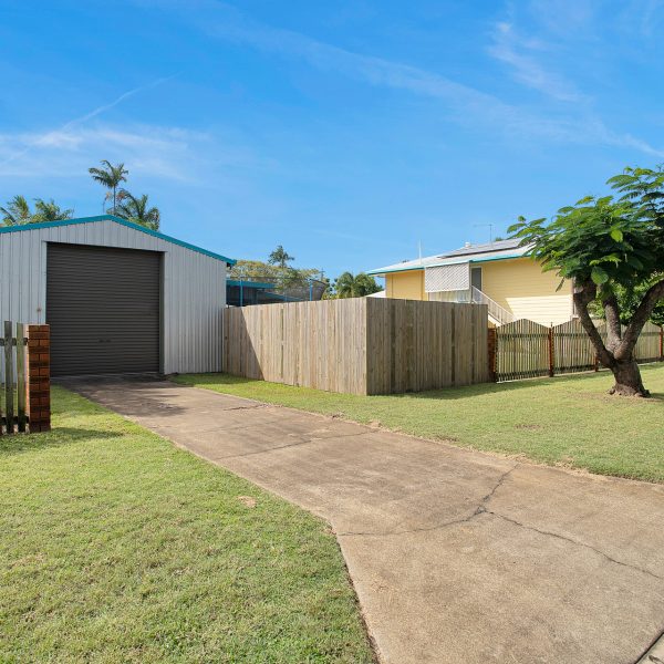 35 Waverley Street, Bucasia, QLD 4750 AUS