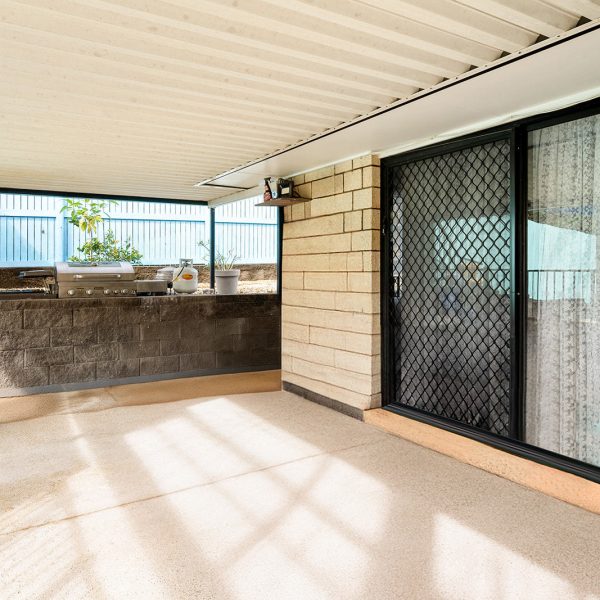 8 Harrier Street, Rural View, QLD 4740 AUS