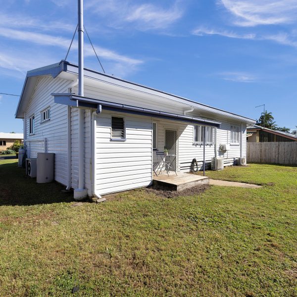 39 Hart Street, South Mackay, QLD 4740 AUS