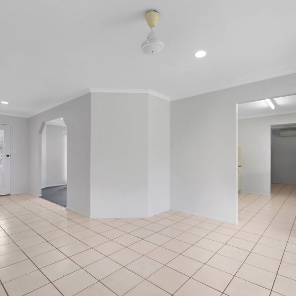 2 Barbat Court, Andergrove, QLD 4740 AUS