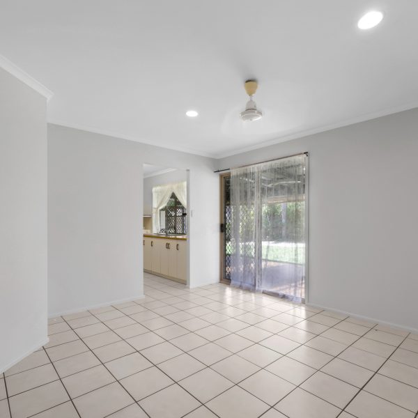 2 Barbat Court, Andergrove, QLD 4740 AUS