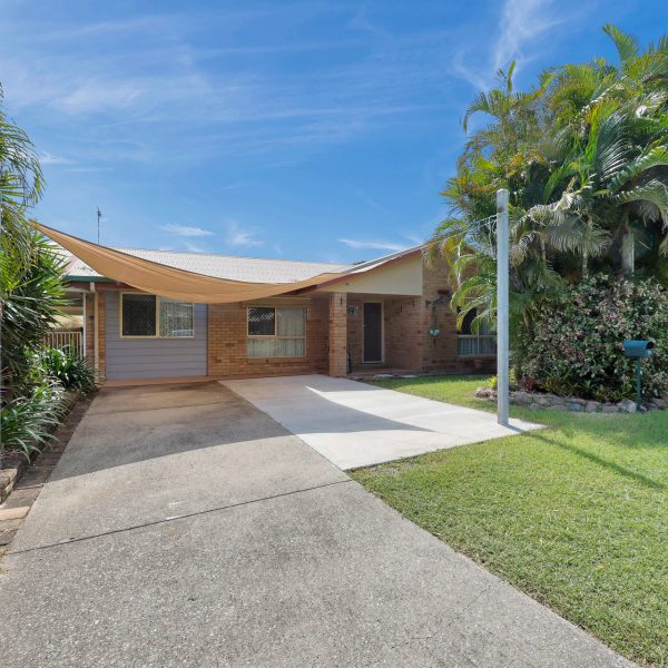 17-19 Busuttin Drive, Eimeo, QLD 4740 AUS