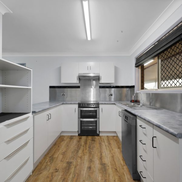 17-19 Busuttin Drive, Eimeo, QLD 4740 AUS