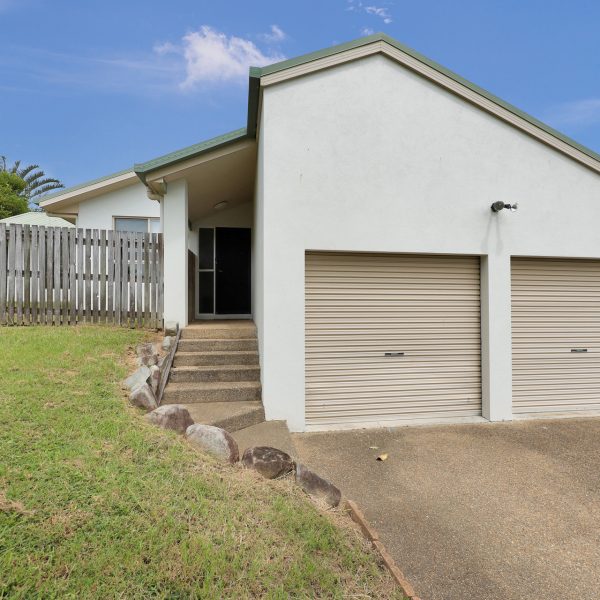 10 Carne Court, Eimeo, QLD 4740 AUS