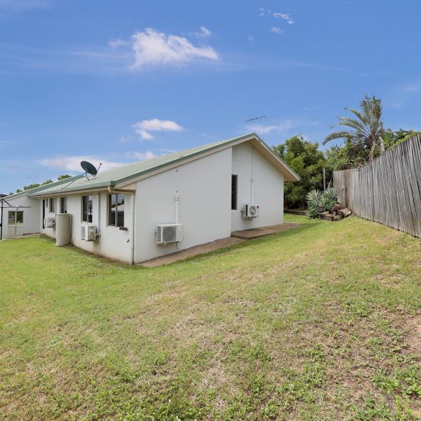 10 Carne Court, Eimeo, QLD 4740 AUS