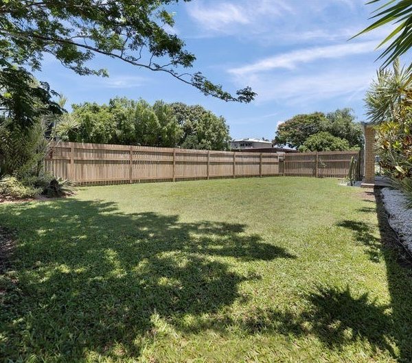 27 Nicklin Drive, Beaconsfield, QLD 4740 AUS