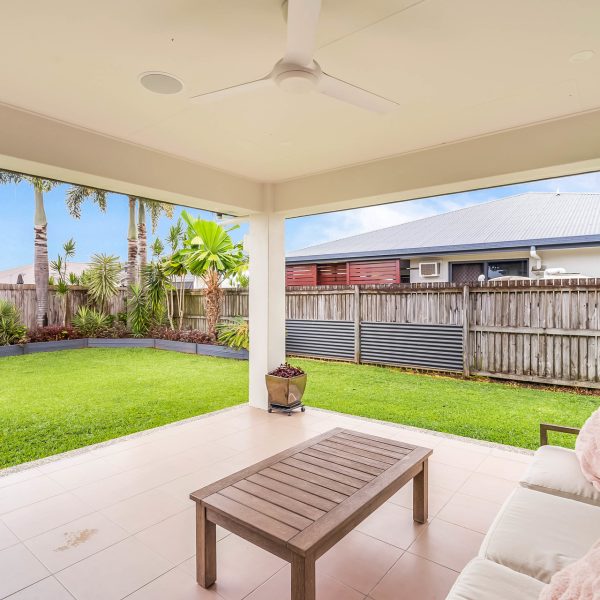 7 Colonial Street, Ooralea, QLD 4740 AUS