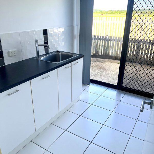 22 Culloden Place, Beaconsfield, QLD 4740 AUS