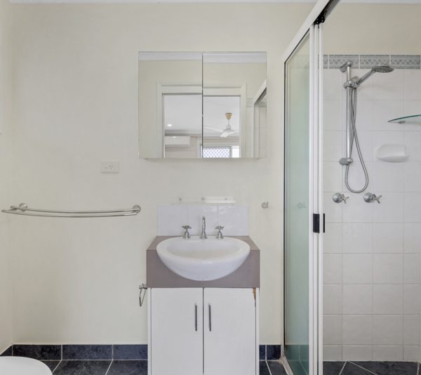 92 Slater Avenue, Blacks Beach, QLD 4740 AUS