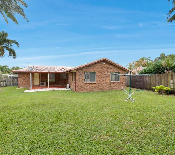 92 Slater Avenue, Blacks Beach, QLD 4740 AUS