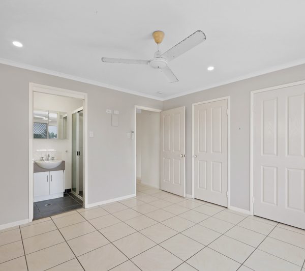 92 Slater Avenue, Blacks Beach, QLD 4740 AUS