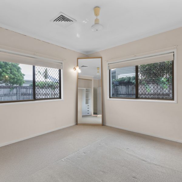75 Pioneer Street, Glenella, QLD 4740 AUS