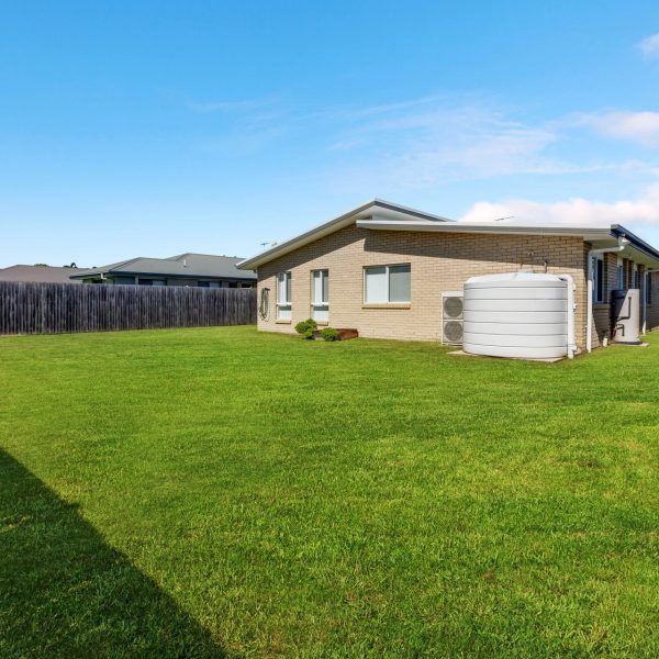 26 Monterrico Circuit, Beaconsfield, QLD 4740 AUS