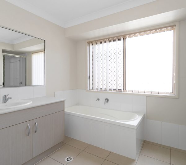 23 Village Circuit, Eimeo, QLD 4740 AUS