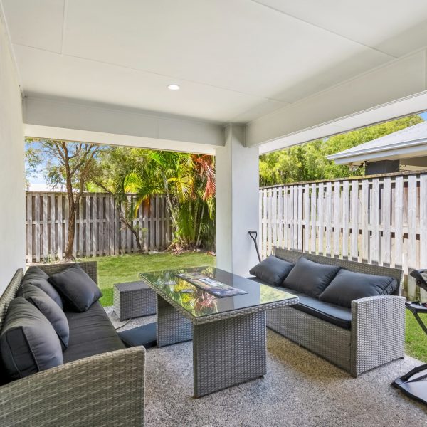 3 Holloways Court, Blacks Beach, QLD 4740 AUS