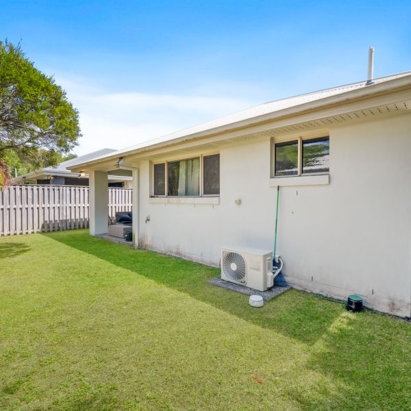 3 Holloways Court, Blacks Beach, QLD 4740 AUS