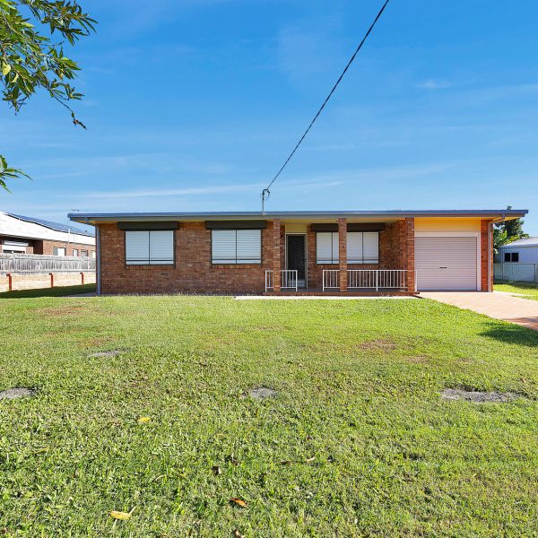 41 Barton Street, West Mackay, QLD 4740 AUS