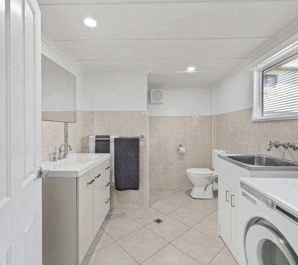7 Graham Court, Mount Pleasant, QLD 4740 AUS