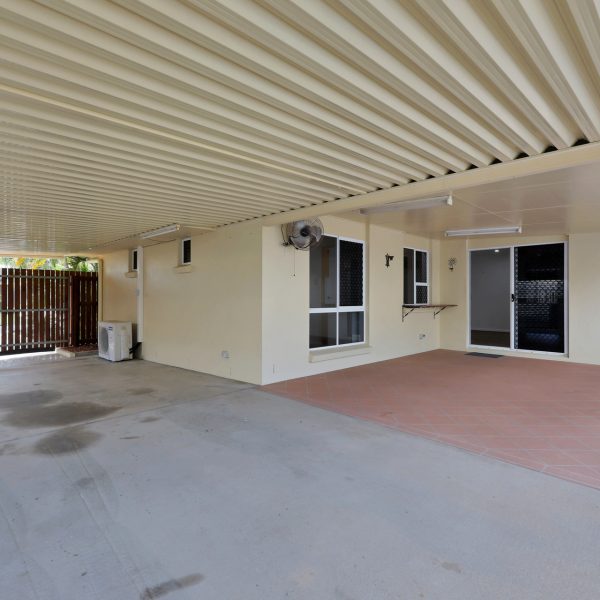 13 Marine Parade, Bucasia, QLD 4750 AUS