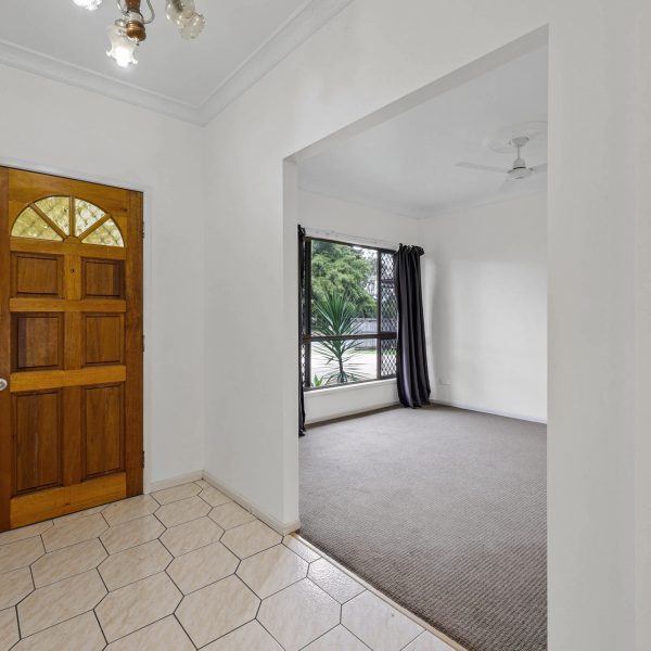 75 Pioneer Street, Glenella, QLD 4740 AUS