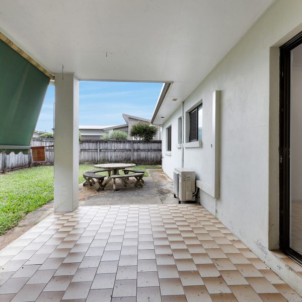 75 Pioneer Street, Glenella, QLD 4740 AUS