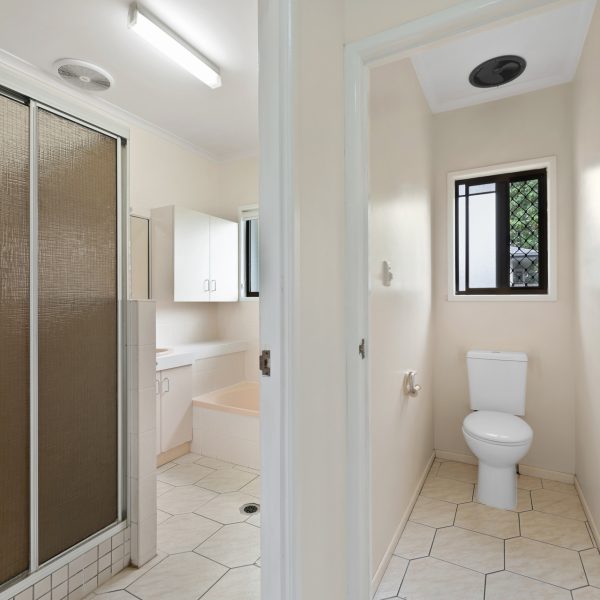 75 Pioneer Street, Glenella, QLD 4740 AUS