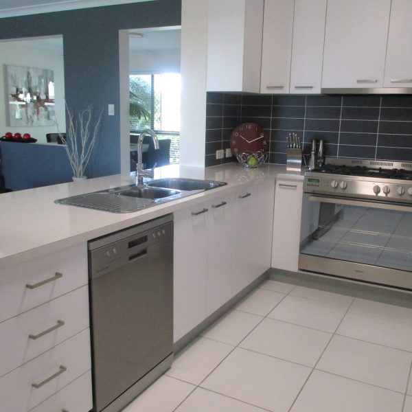 2 Raylene Street, Mount Pleasant, QLD 4740 AUS