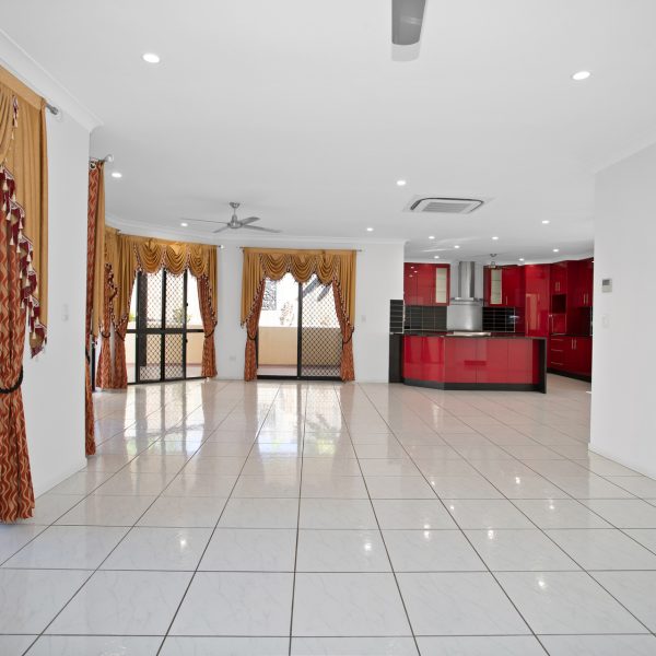 61 Victor Avenue, Glenella, QLD 4740 AUS