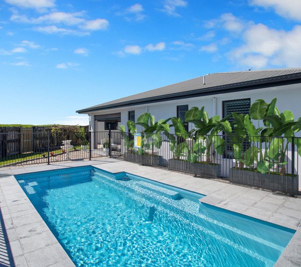 35 Gingham Street, Glenella, QLD 4740 AUS