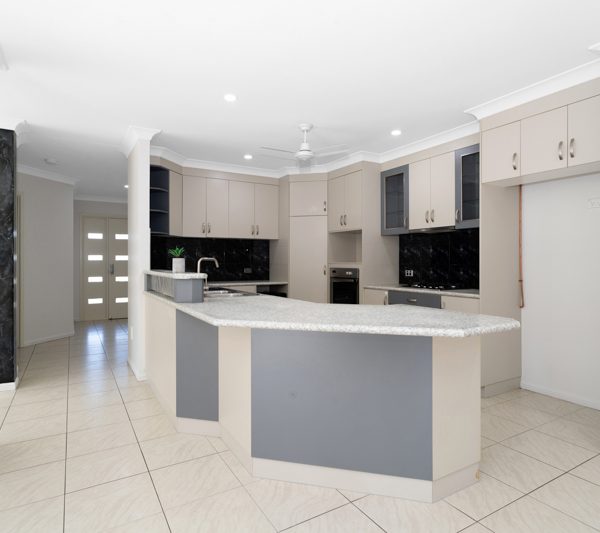 35 Gingham Street, Glenella, QLD 4740 AUS