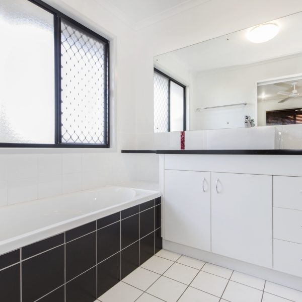 107 Andergrove Road, Andergrove, QLD 4740 AUS