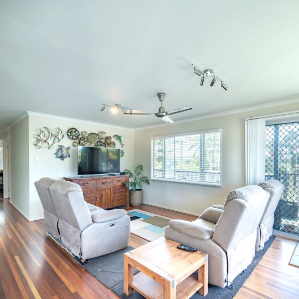 15 Cahill Crescent, Rural View, QLD 4740 AUS