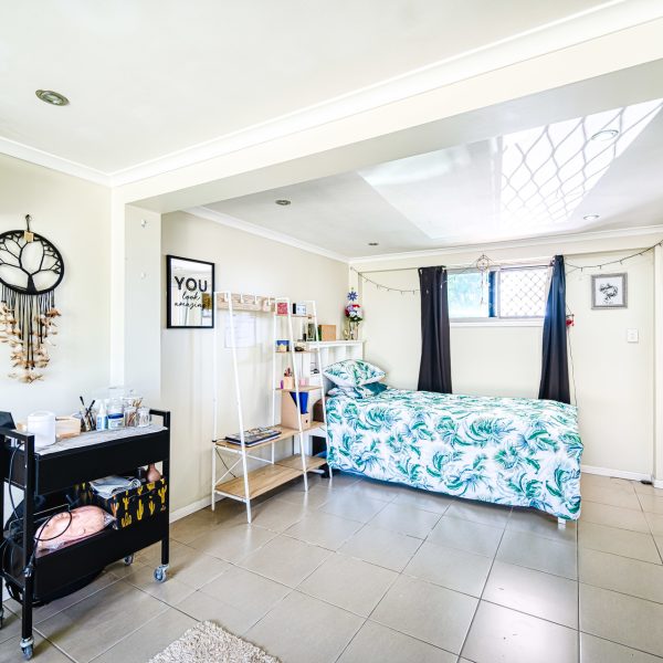 15 Cahill Crescent, Rural View, QLD 4740 AUS
