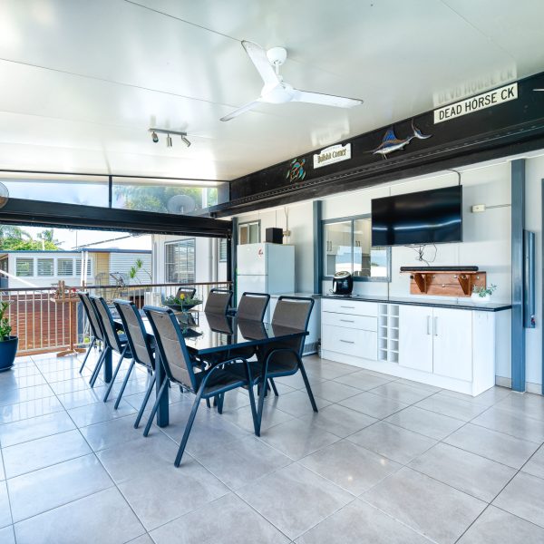 15 Cahill Crescent, Rural View, QLD 4740 AUS