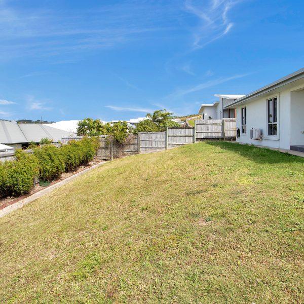 5 Crestridge Avenue, Richmond, QLD 4740 AUS