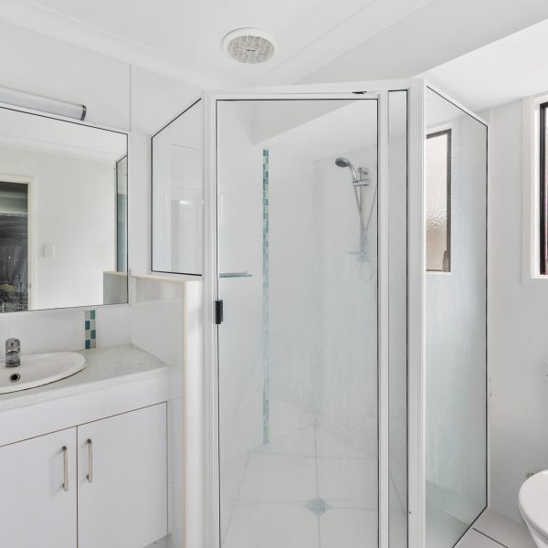 2 Chantilly Court, Glenella, QLD 4740 AUS