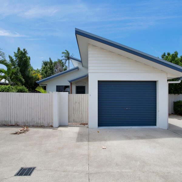1/10 Coolum Court, Blacks Beach, QLD 4740 AUS